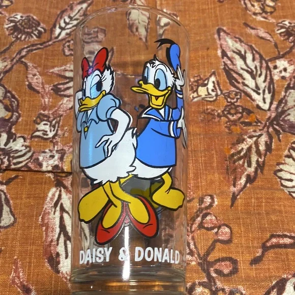 Collectible Vintage Pepsi glasses - Picture 6 of 10